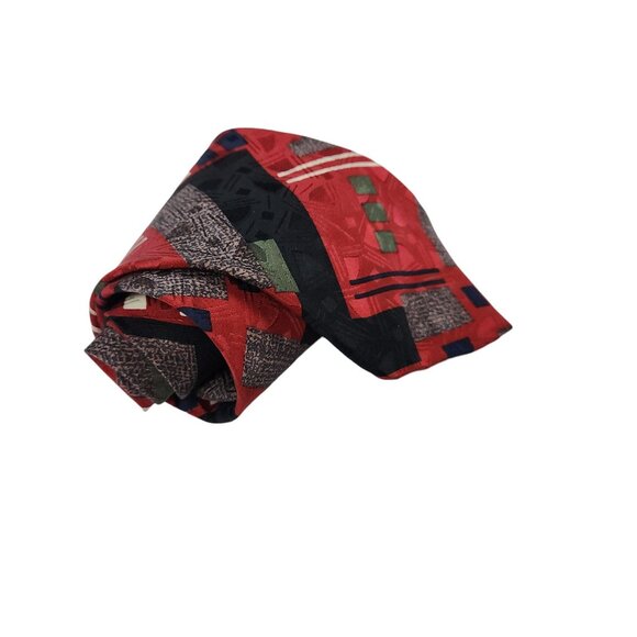 Bugatti Geometric Pattern Red & Black 100% Italian Silk Tie - Picture 2 of 6